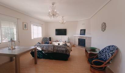 Sale - Villa - Avileses