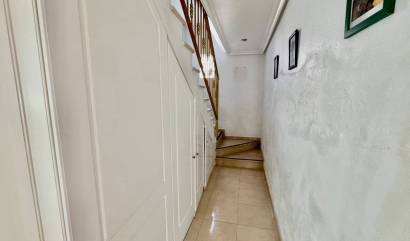 Sale - Villa - Benferri