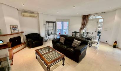 Sale - Villa - Benferri