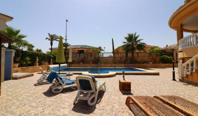 Sale - Villa - Benimar