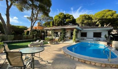 Sale - Villa - Campoamor
