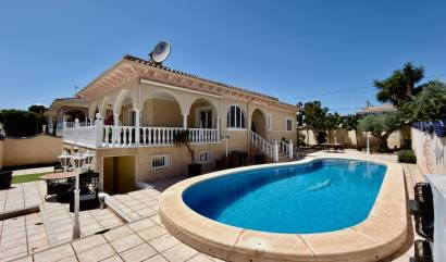 Sale - Villa - Ciudad Quesada - Urbanizaciones