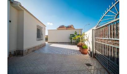 Sale - Villa - Ciudad Quesada