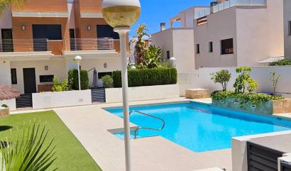 Sale - Villa - Ciudad Quesada