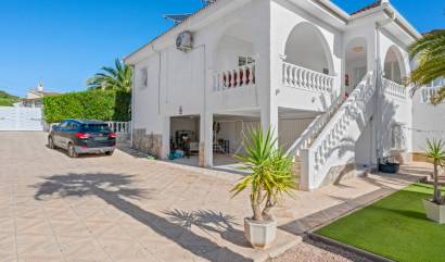 Sale - Villa - Ciudad Quesada