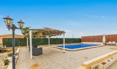 Sale - Villa - Dolores