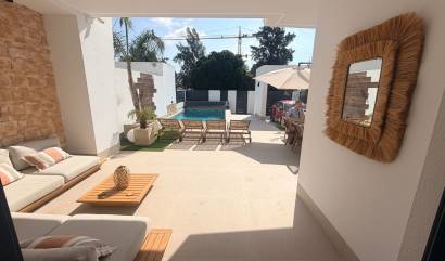 Sale - Villa - Dolores