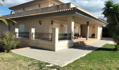 Sale - Villa - Elda