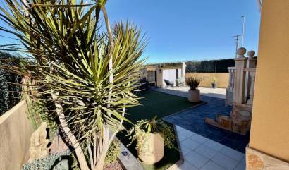 Sale - Villa - Guardamar del Segura - El Raso