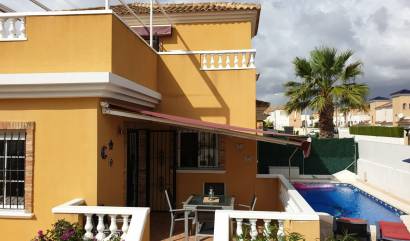 Sale - Villa - Guardamar del Segura