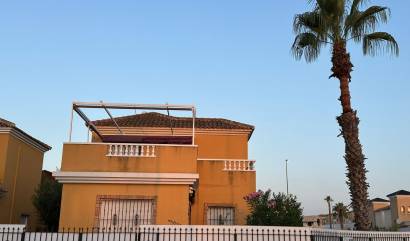 Sale - Villa - Guardamar del Segura