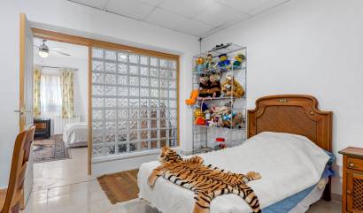 Sale - Villa - Jacarilla