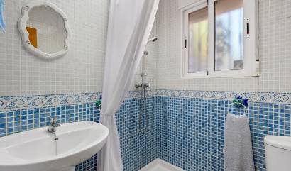 Sale - Villa - Jacarilla