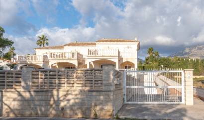 Sale - Villa - La Nucía