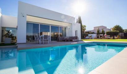 Sale - Villa - Las Colinas Golf