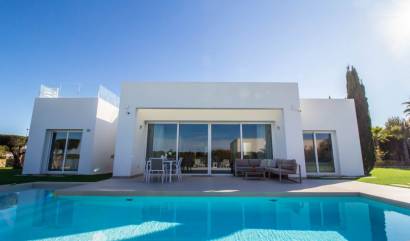 Sale - Villa - Las Colinas Golf