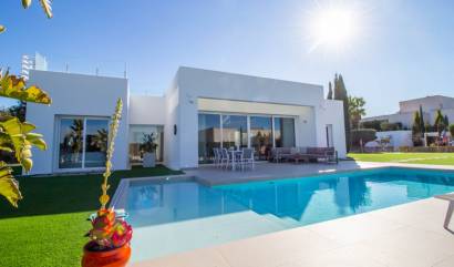 Sale - Villa - Las Colinas Golf