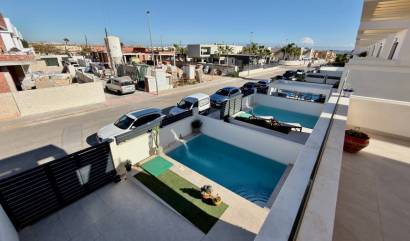 Sale - Villa - Los Montesinos - La Herrada