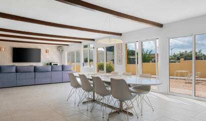 Sale - Villa - Los Montesinos