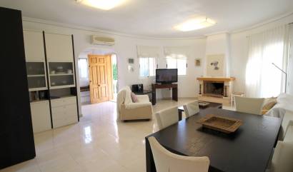 Sale - Villa - Mil Palmeras