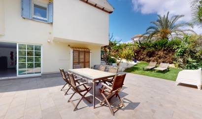 Sale - Villa - Orihuela Costa - La Zenia