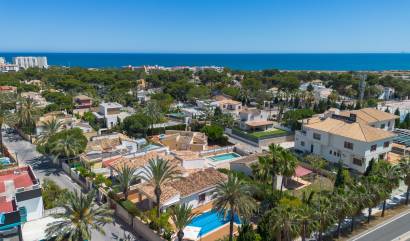 Sale - Villa - Orihuela - Orihuela Costa