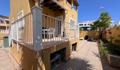 Sale - Villa - Orihuela - Villamartín