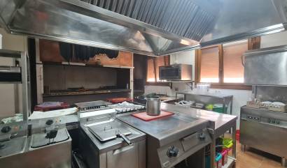 Sale - Villa - Petrer