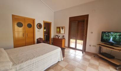 Sale - Villa - Petrer