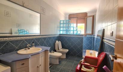 Sale - Villa - Petrer