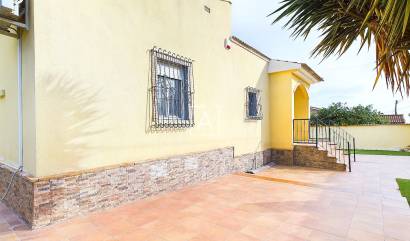Sale - Villa - Pinar de Campoverde