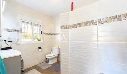 Sale - Villa - Pinar de Campoverde