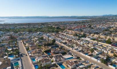 Sale - Villa - Torrevieja - El chaparral