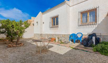 Sale - Villa - Torrevieja - El chaparral