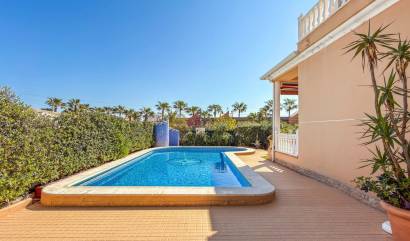 Sale - Villa - Torrevieja - La Mata