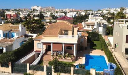 Sale - Villa - Torrevieja - La Mata