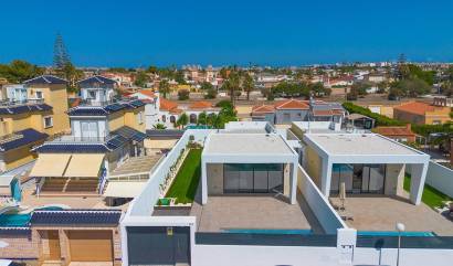 Sale - Villa - Torrevieja - Los Balcones - Los Altos del Edén