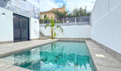 Sale - Villa - Torrevieja - Los Balcones