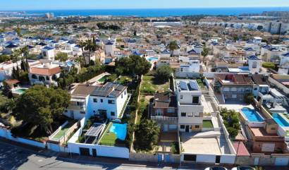Sale - Villa - Torrevieja - Los balcones