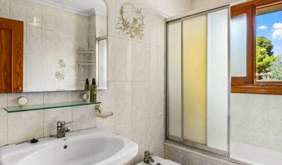 Sale - Villa - Torrevieja - Los Balcones