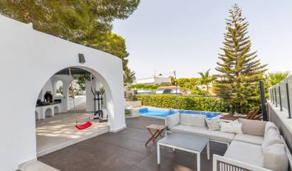Sale - Villa - Torrevieja - Los Balcones