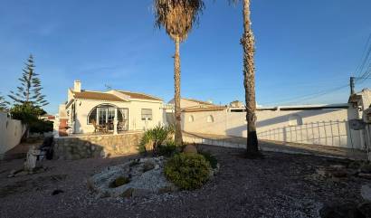 Sale - Villa - Torrevieja - San luis