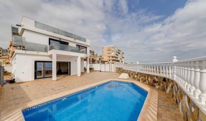 Sale - Villa - Torrevieja