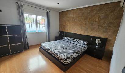 Sale - Villa - Torrevieja