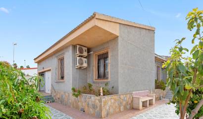 Sale - Villa - Torrevieja