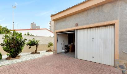 Sale - Villa - Torrevieja