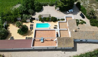 Sale - Villa - Villena