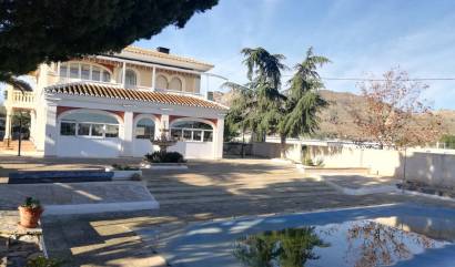 Sale - Villa - Yecla