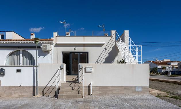 Townhouse - Sale - Torrevieja - Urbanización San Luis