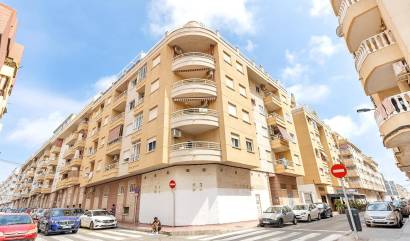 Venta - Apartment - Torrevieja - Estacion de autobuses